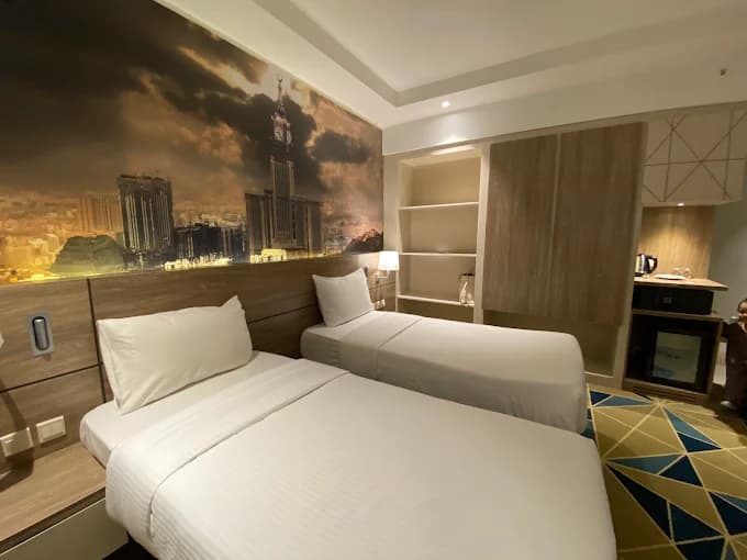 Hibatullah Hotel 5